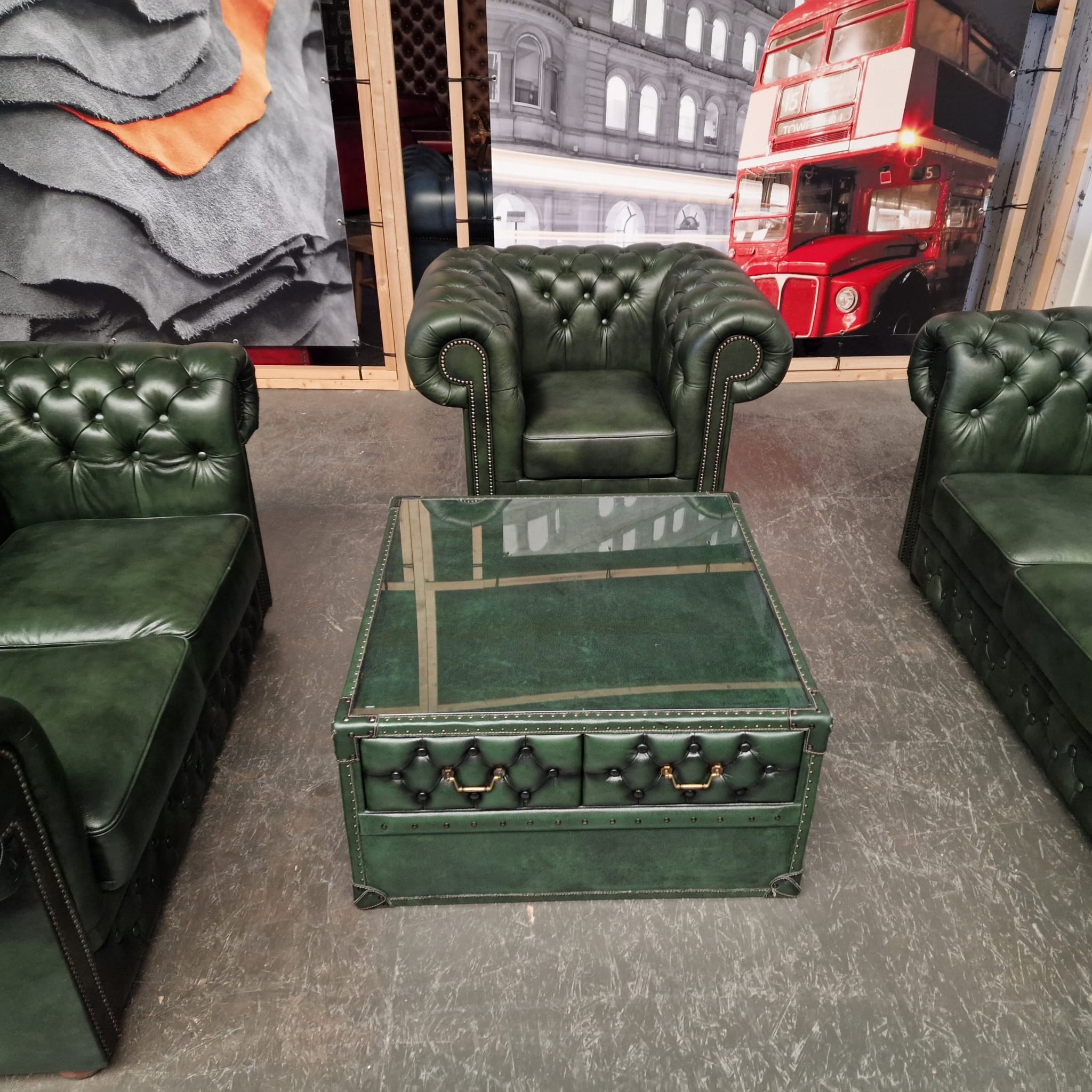 Chesterfield Brighton Antiek Groen – 1+2+3-zits Bankset Met Salontafel image 2