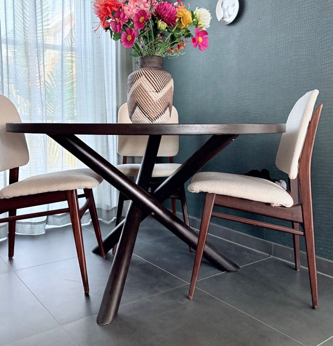 Crossed Leg Dining Table - Martin Visser - Spectrum image 2