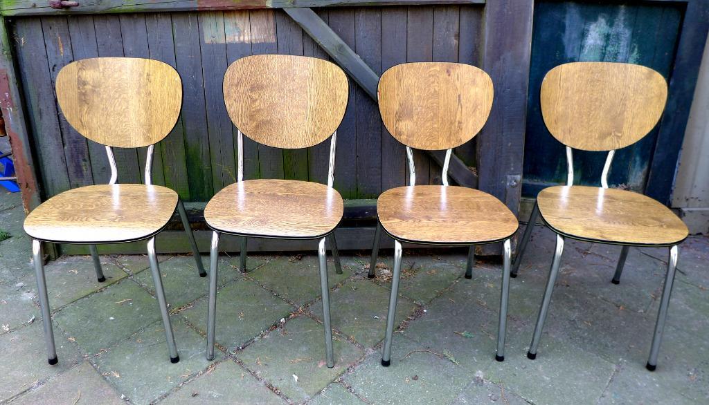 Mooi Set Van 4 Vintage Retro Formica Stoelen image 4