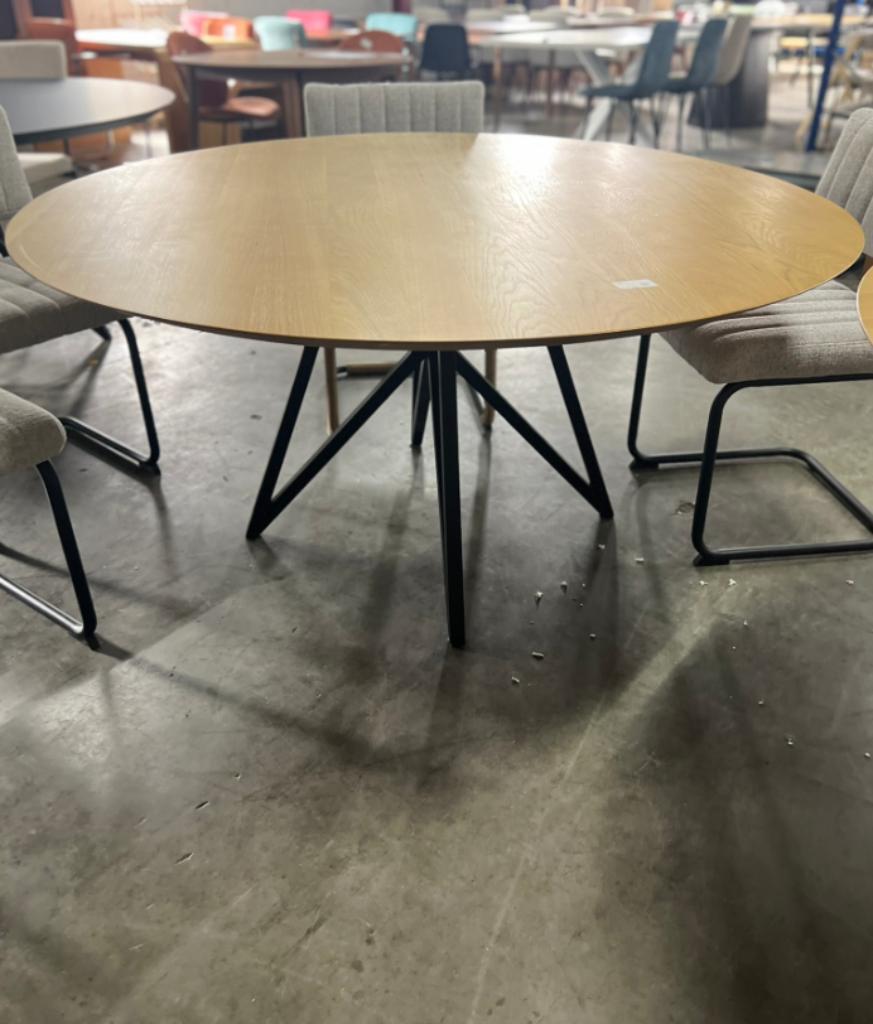 Studio Henk Eettafel 150 Cm Rond Eiken Butterfly | image 3