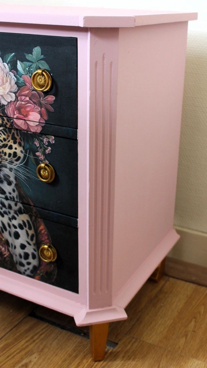 Een Roze Nachtkastje “glamour Tijger” image 4