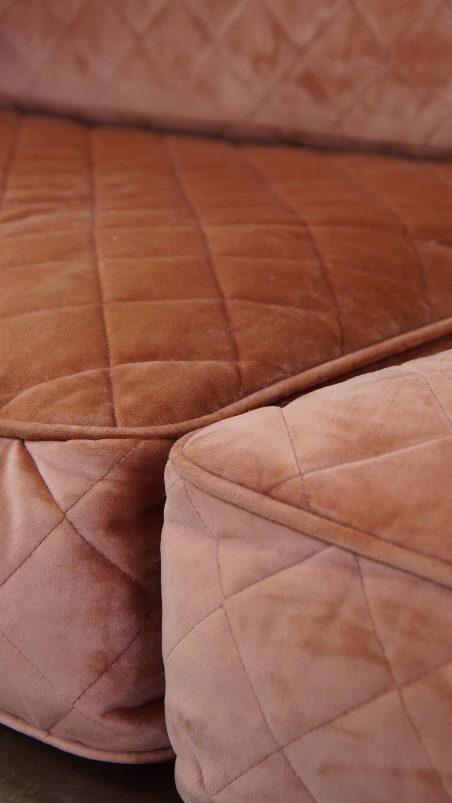 Luxe En Comfortabele Schapenleren 2.5 Zits Bank Van Topkwaliteit Met Oranje Stoffen Kussens image 16