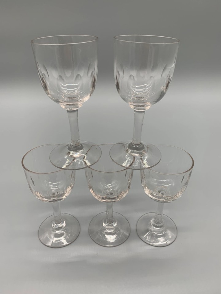 Set Geslepen Voetglaasjes Antiek 5 Stuks image 5