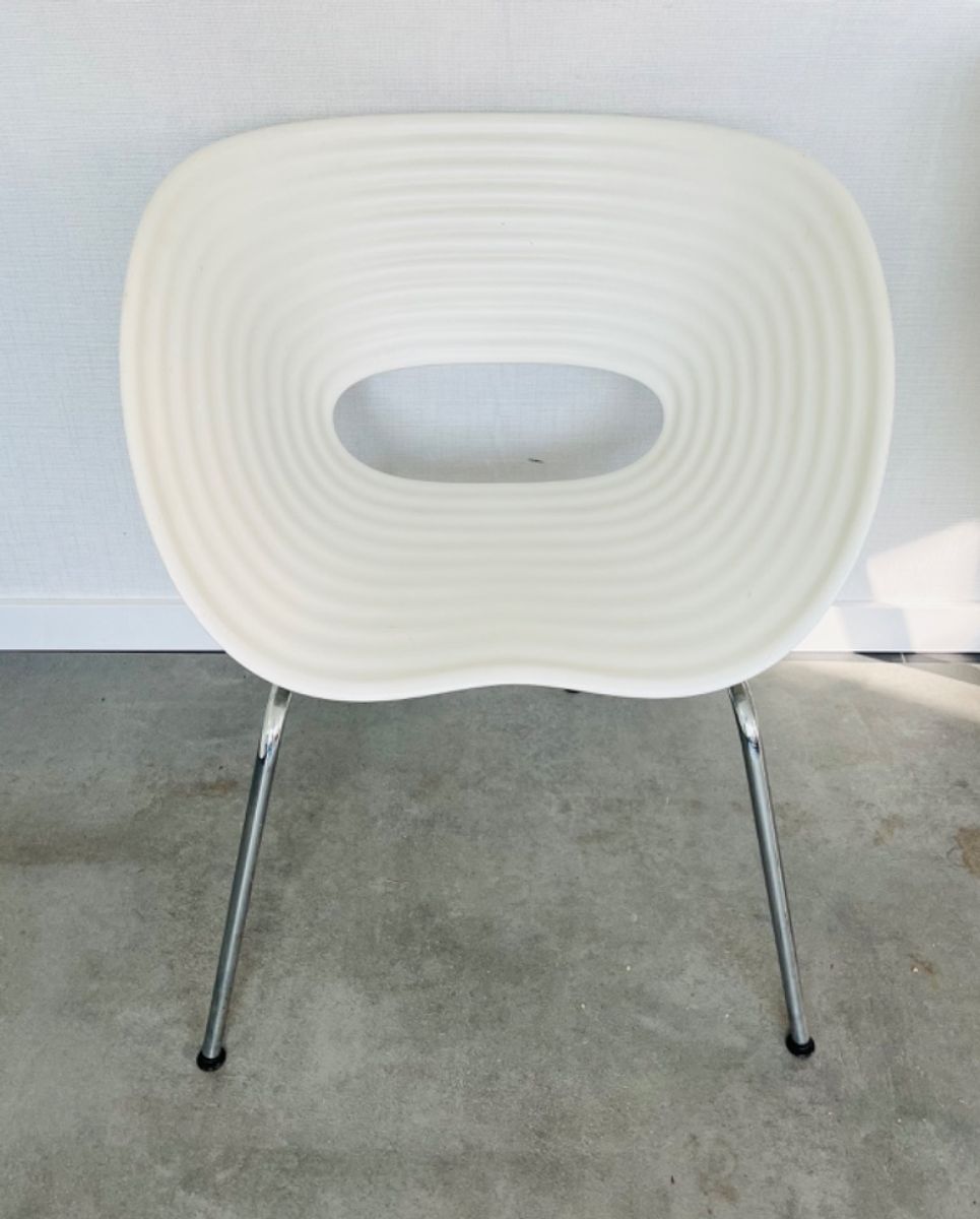 4 Vitra Tom Vac Stoelen image 2