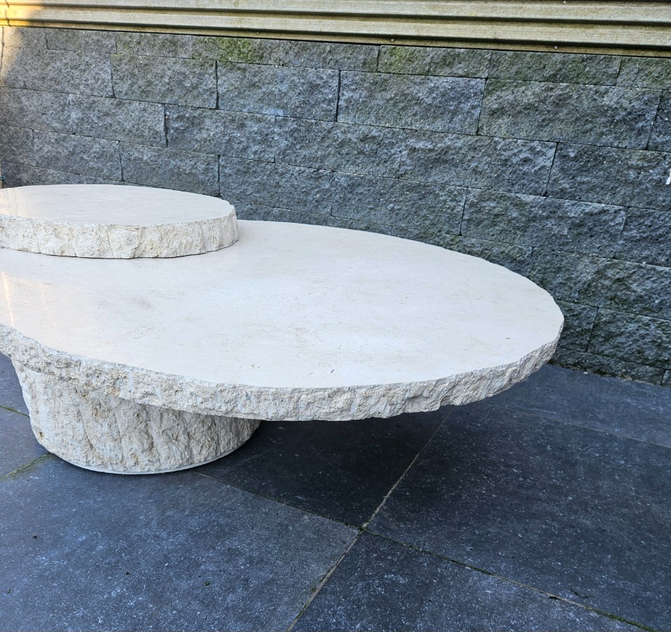 Maitland Smith Designer Salontafel Van Mactan Stone En Travertin image 4