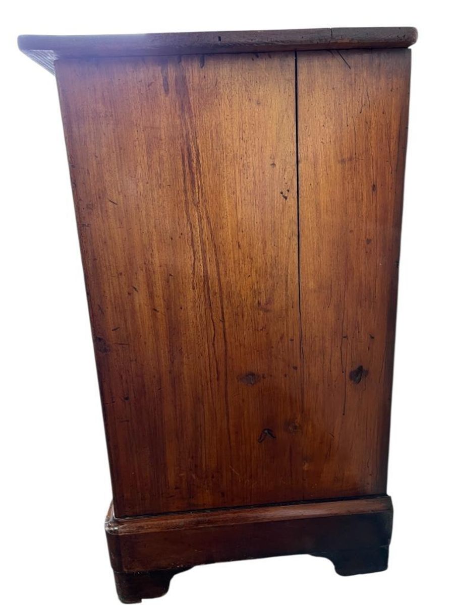 Vintage Houten Ladekast / Commode Met 'gouden' Handgrepen image 4