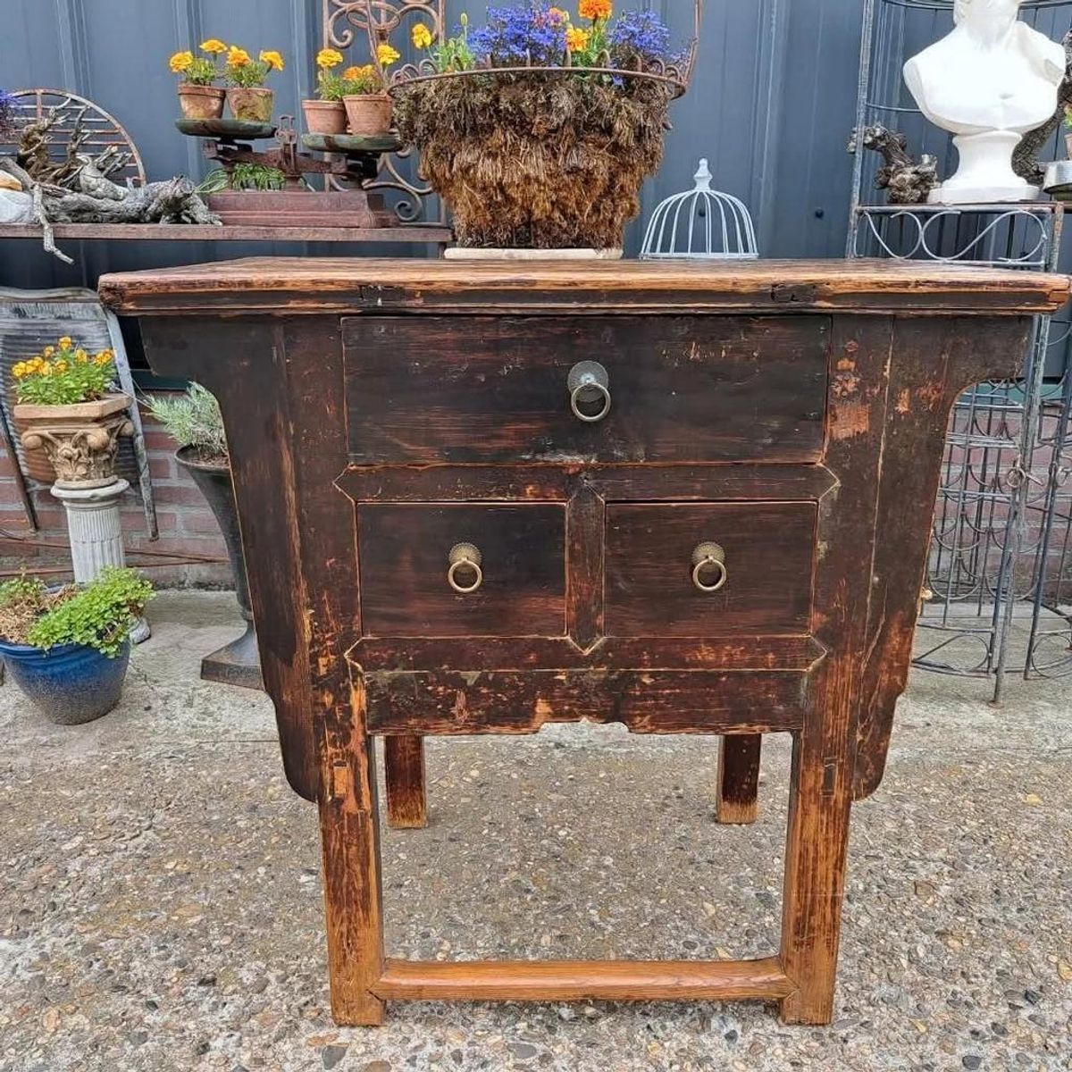 Antiek Aiziatisch Ladekastje, Dressoir, Altar, Bijzettafel image 2