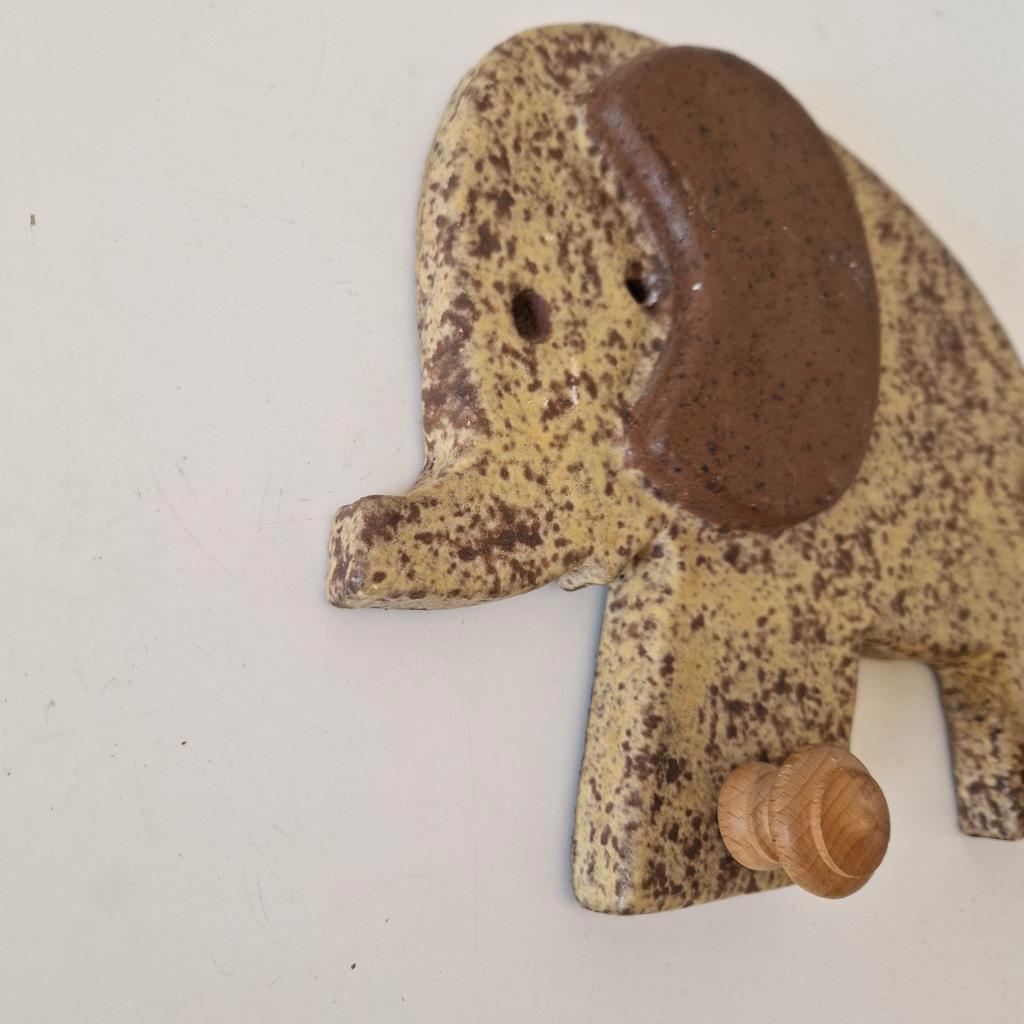 Vintage Kapstok Jaren 70 Keramieke Olifant Kapstokje image 2