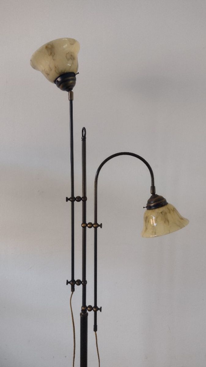 Vloerlamp Met Gemarmerde Glazen Kappen image 4