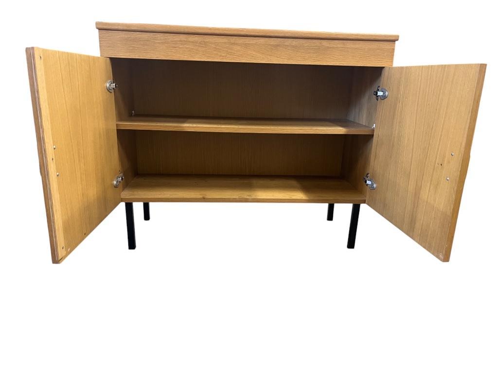 Vintage Kast / Commode Met Stalen Pootjes image 12