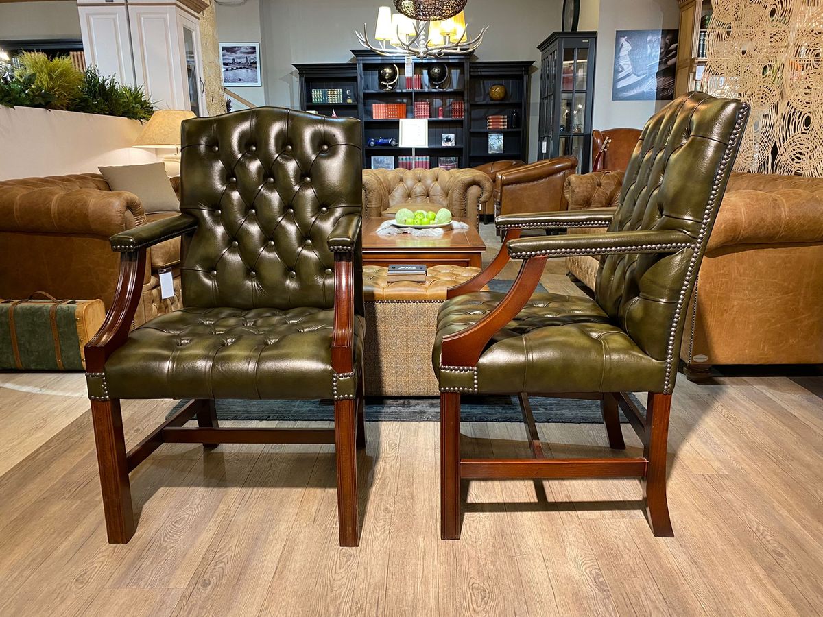 2 X Engelse Chesterfield Fauteuils/stoelen In Nieuwstaat Antiek Groen image 3