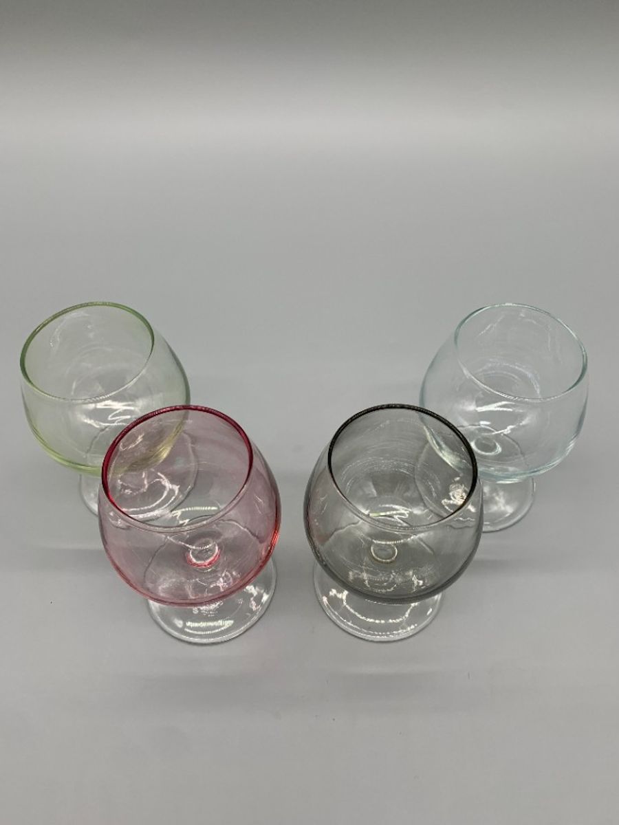 Set Vintage Gekleurde Cognac Glazen 4 Stuks image 3