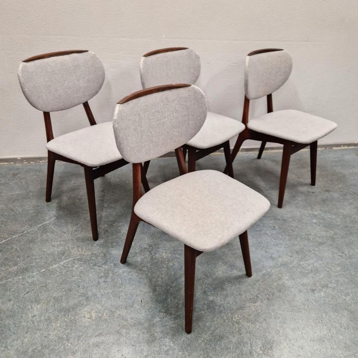 4 Vintage Eetkamerstoelen 4 Vintage Stoelen Bekleed image 8