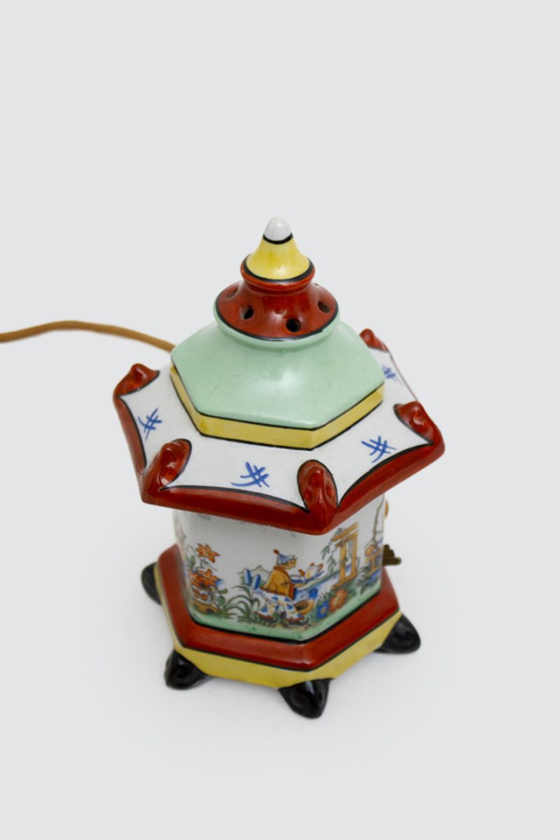 Elka Gdr Vintage Porseleinen Parfumlamp Pagode Met Japanse Voorstelling image 2