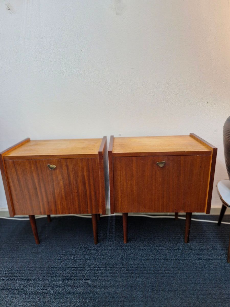 Set Van Twee Vintage Nachtkastjes 70s image 10