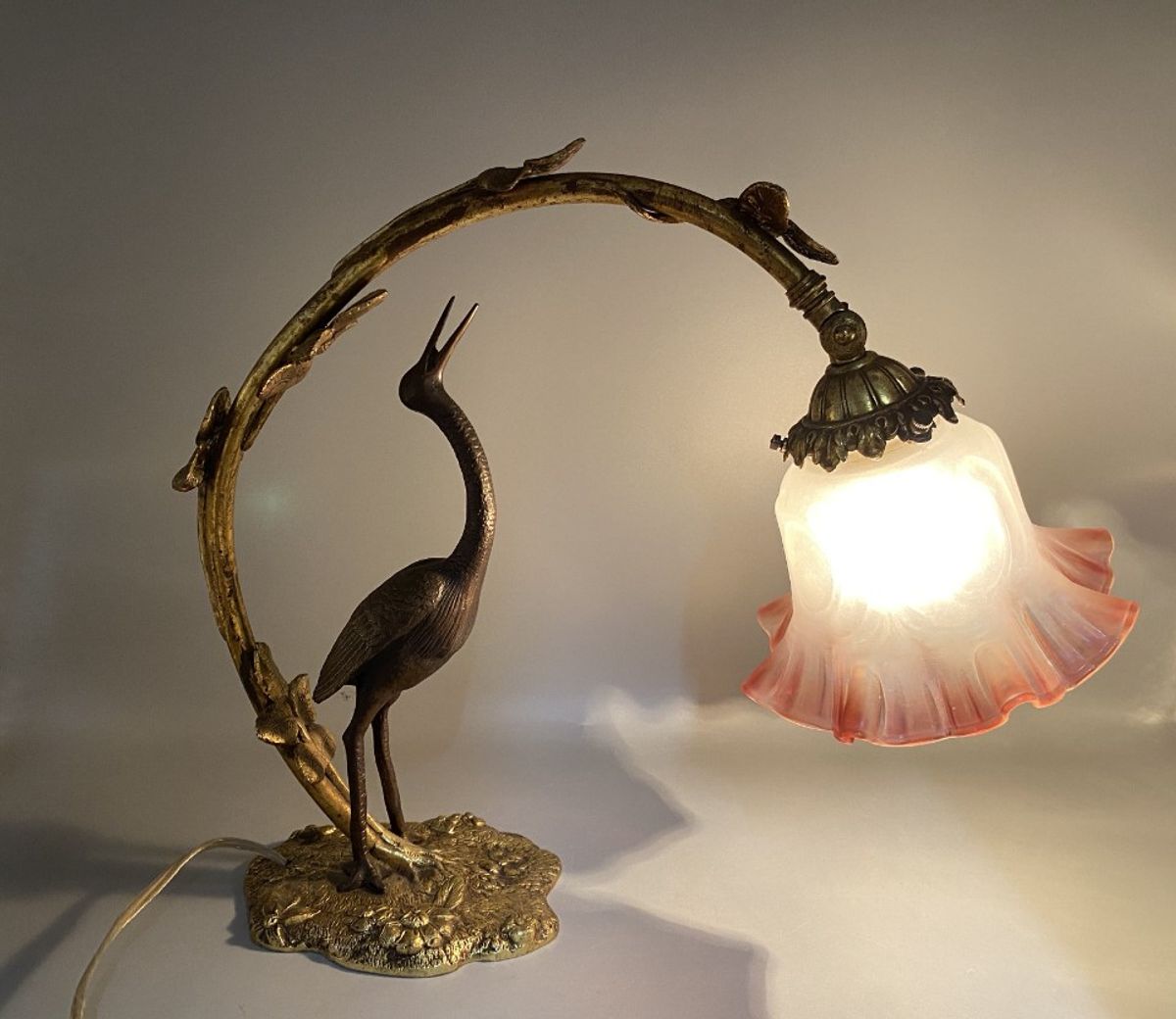 Antieke Art Nouveau Tafellamp – Kraanvogel & Bladerenboog image 9