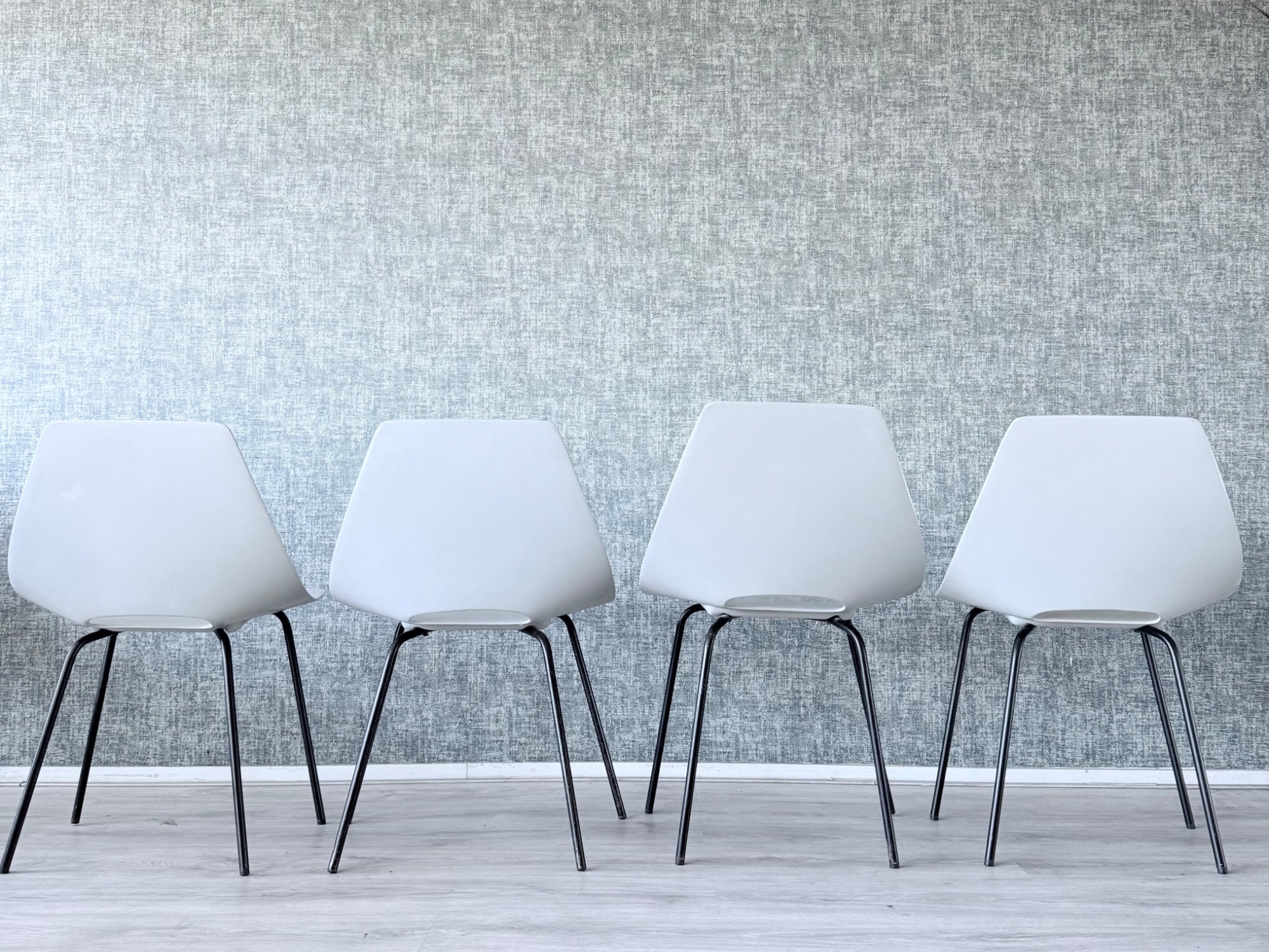 4x Vintage Tonneau Chairs Design By Pierre Guariche image 10