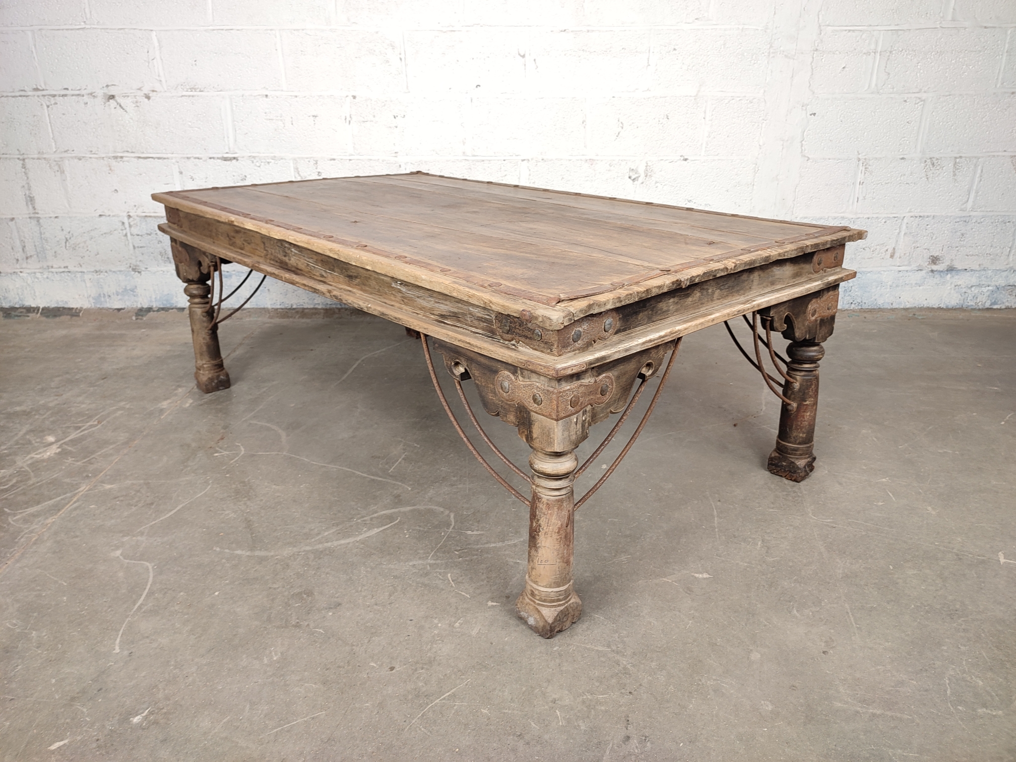 Grote Antieke Indische Tafel image 2