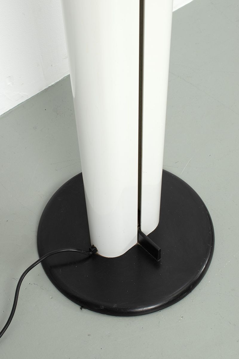 Artemide Megaron Lamp image 4