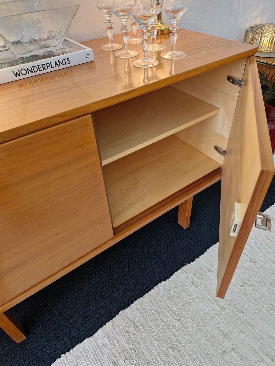 Vintage Kast / Dressoir Blond Strakke Poot 70s image 8