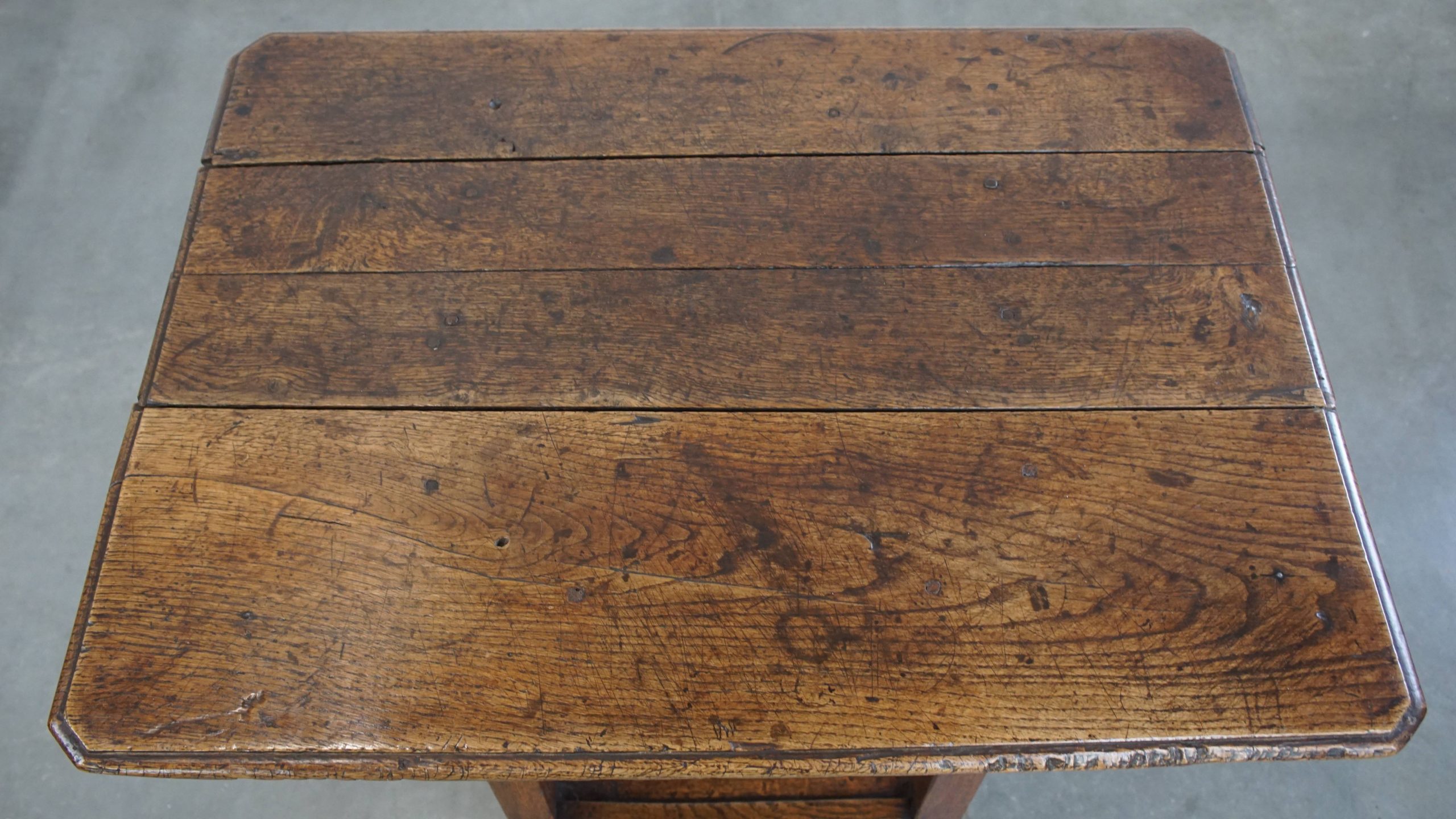 Zeldzame En Originele Antieke Engelse Eikenhouten Bijzettafel/ Center Table Uit Eind 18e Eeuw image 7