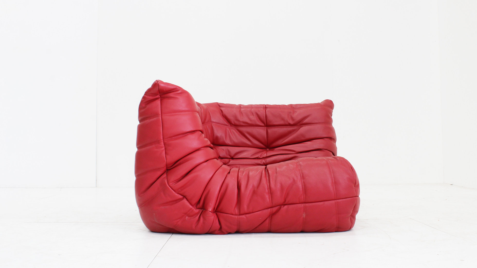 Togo Corner Chair Red Leather By Michel Ducaroy For Ligne Roset image 6