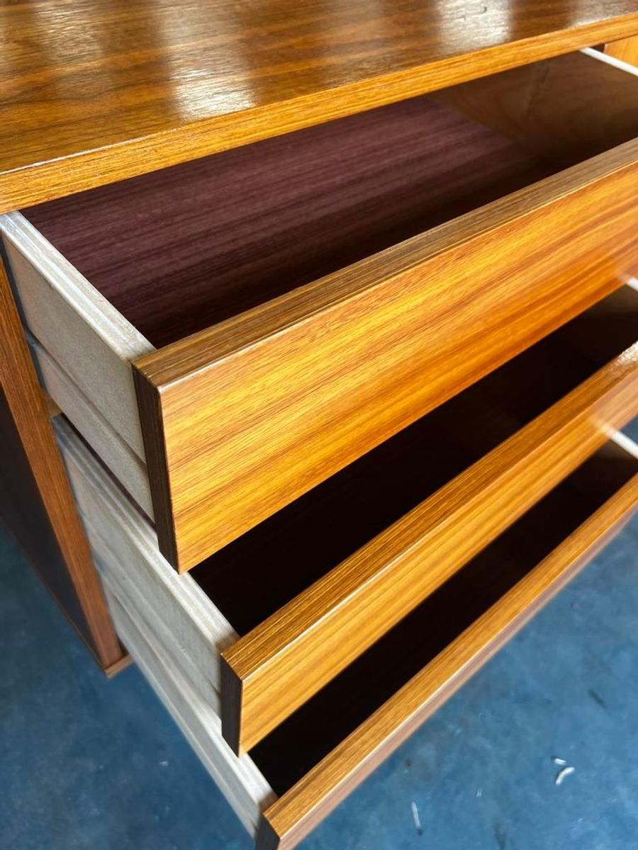Vintage Scandinavische Houten Dressoir / Kast / Buffetkast image 7