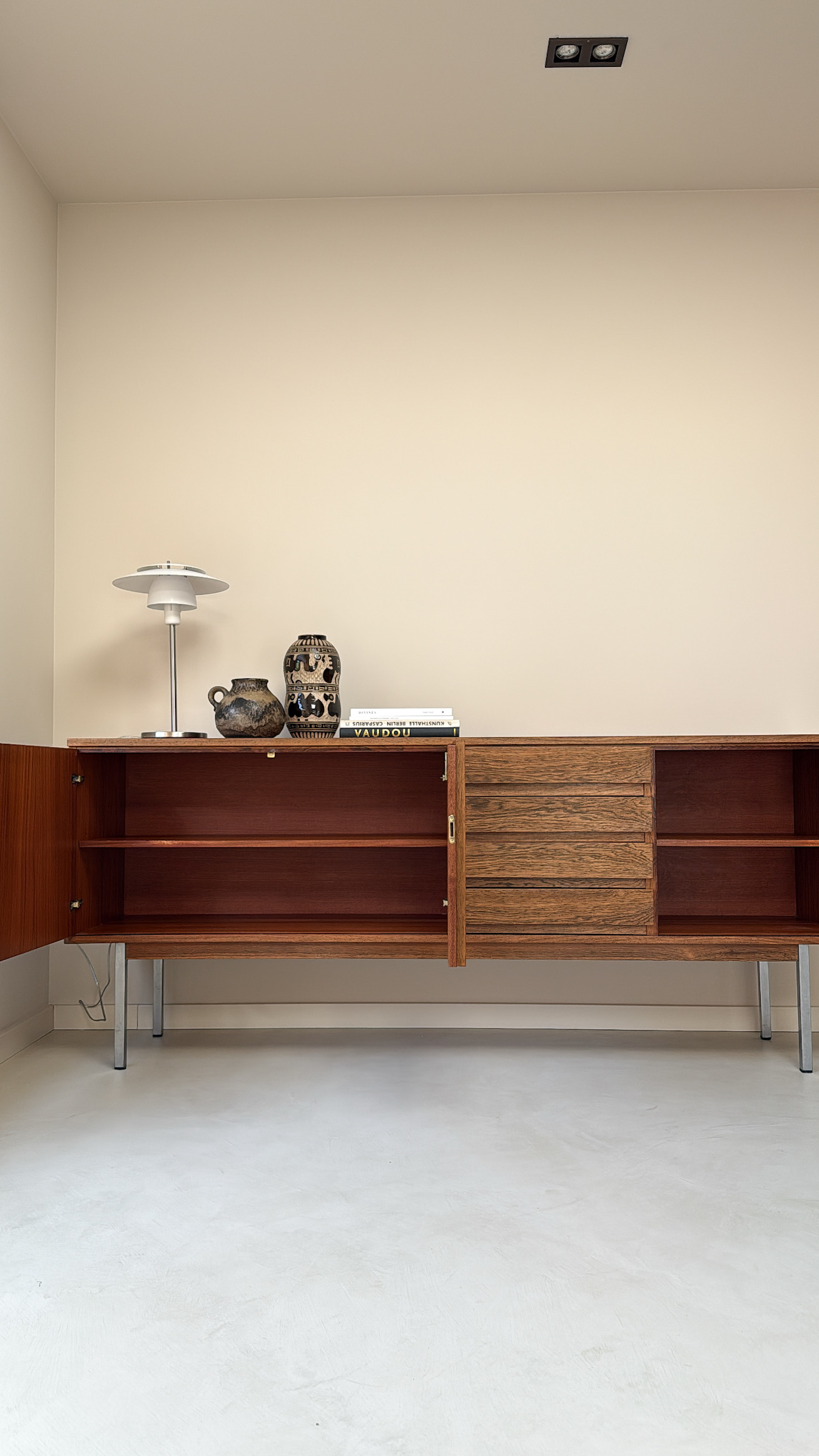 Vintage Palissander/ Houten Dressoir / Sideboard image 7