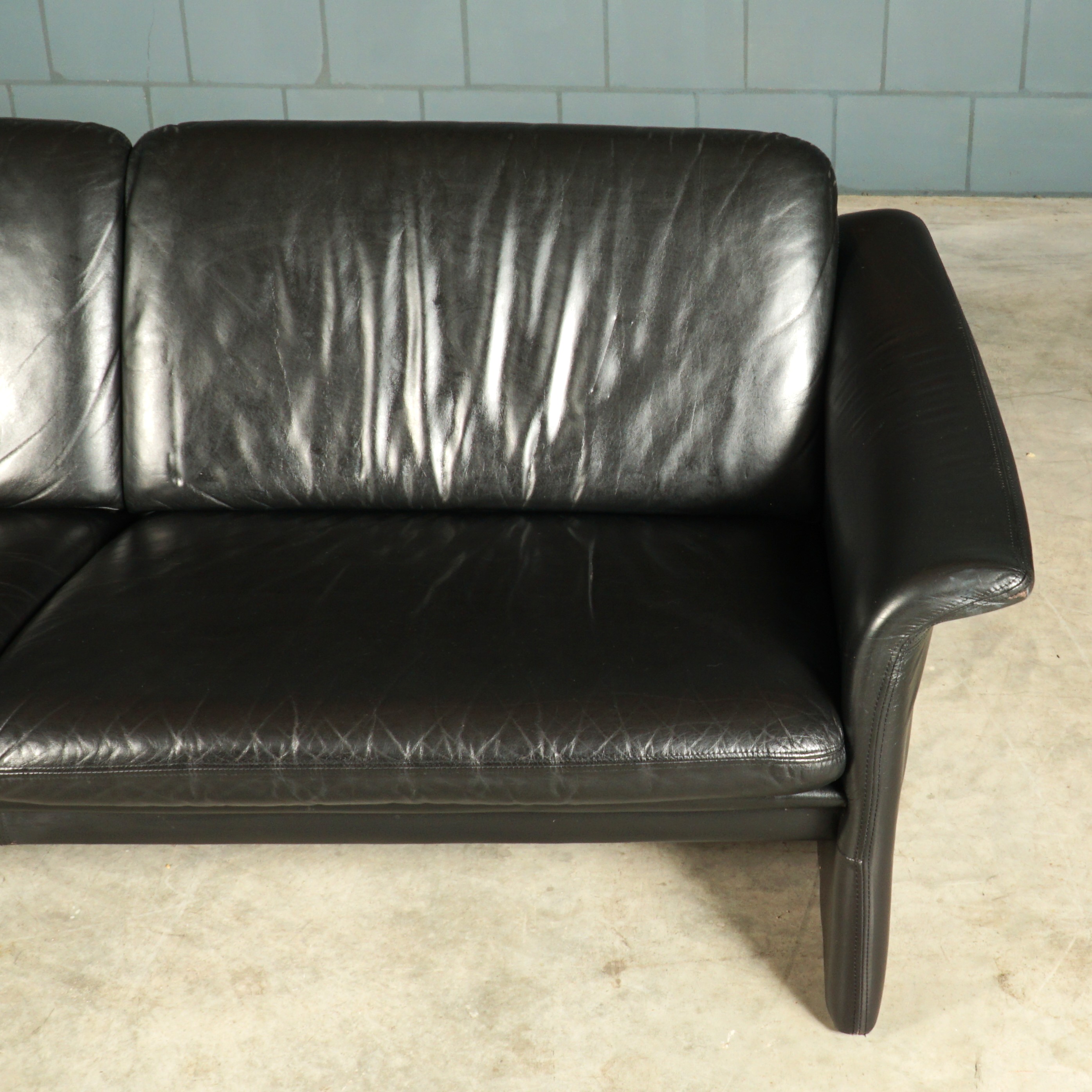 Vintage Zwart Lederen Bank – Jaren 70 image 12