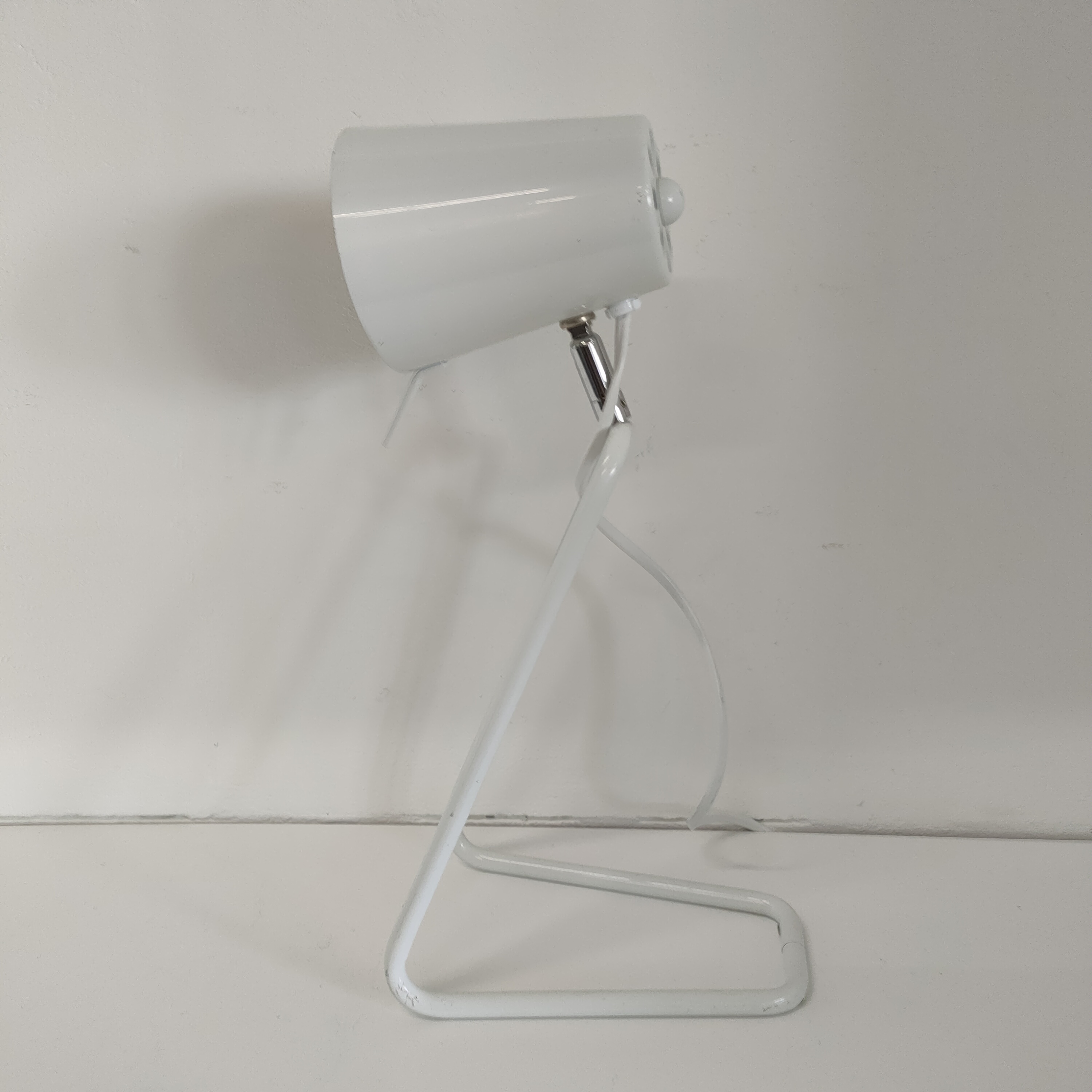 Set Verstelbare Tafel- Bureau Of Nachtkast "z" Lamp Van Leitmotiv image 4