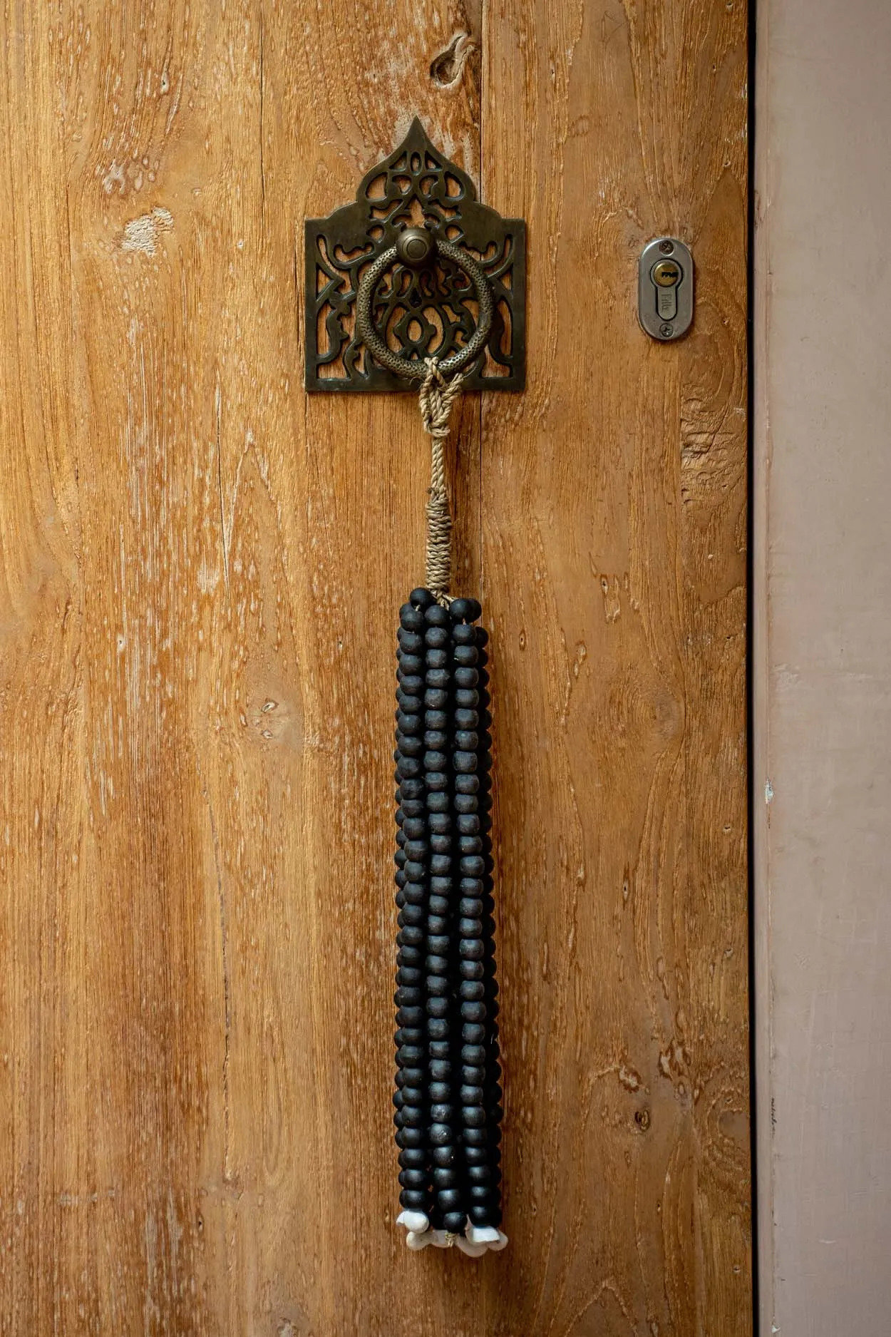 Bazar Bizar | De Houten Kralen Kwastje - Zwart image 3