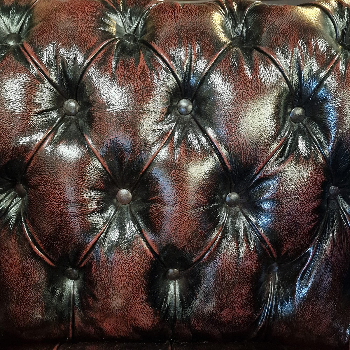 Chesterfield Medburn Fauteuil - Antiek Rood Met Knopenzit image 8