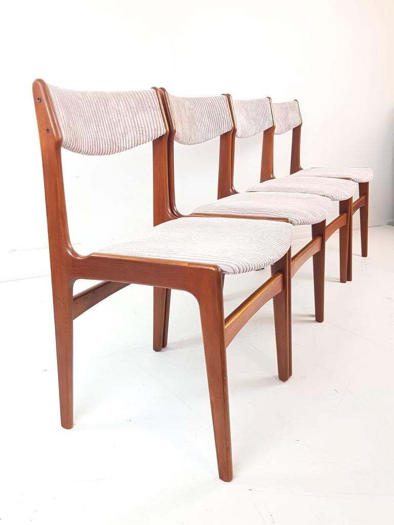 8 Vintage Deense Erik Buch Stoelen | Nieuw Gestoffeerd Roze image 20