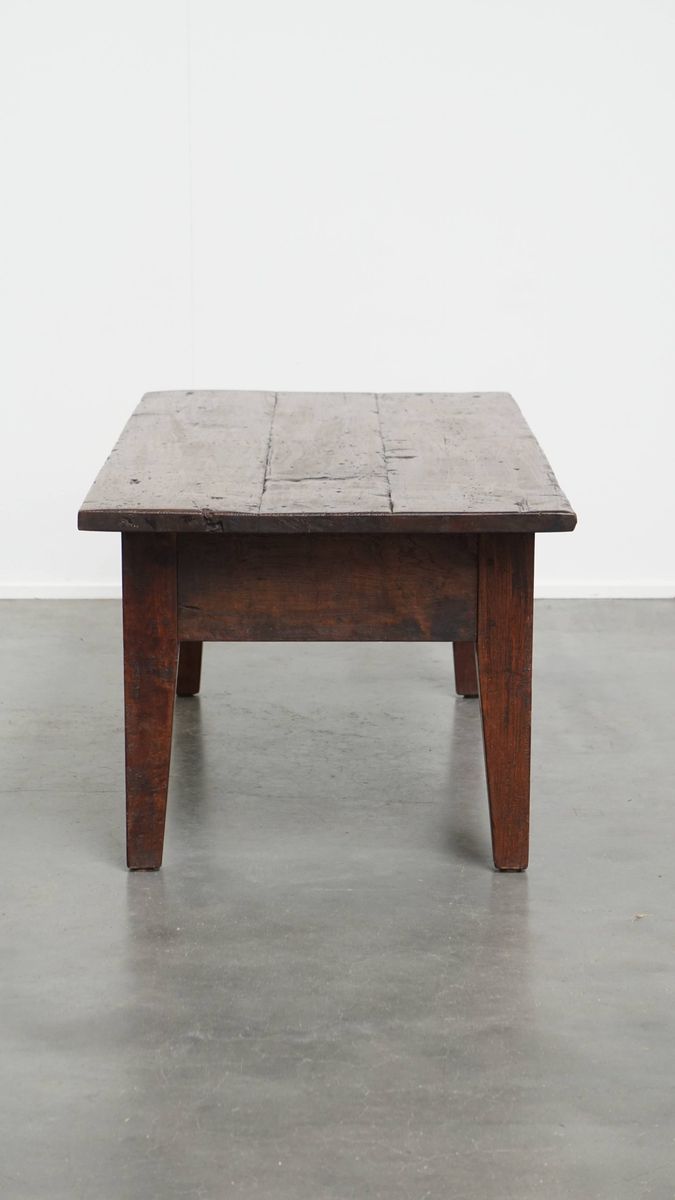 Charmante En Praktische Antieke Franse Salontafel Met Opvallende Kleuren Een Mooi Patina image 5