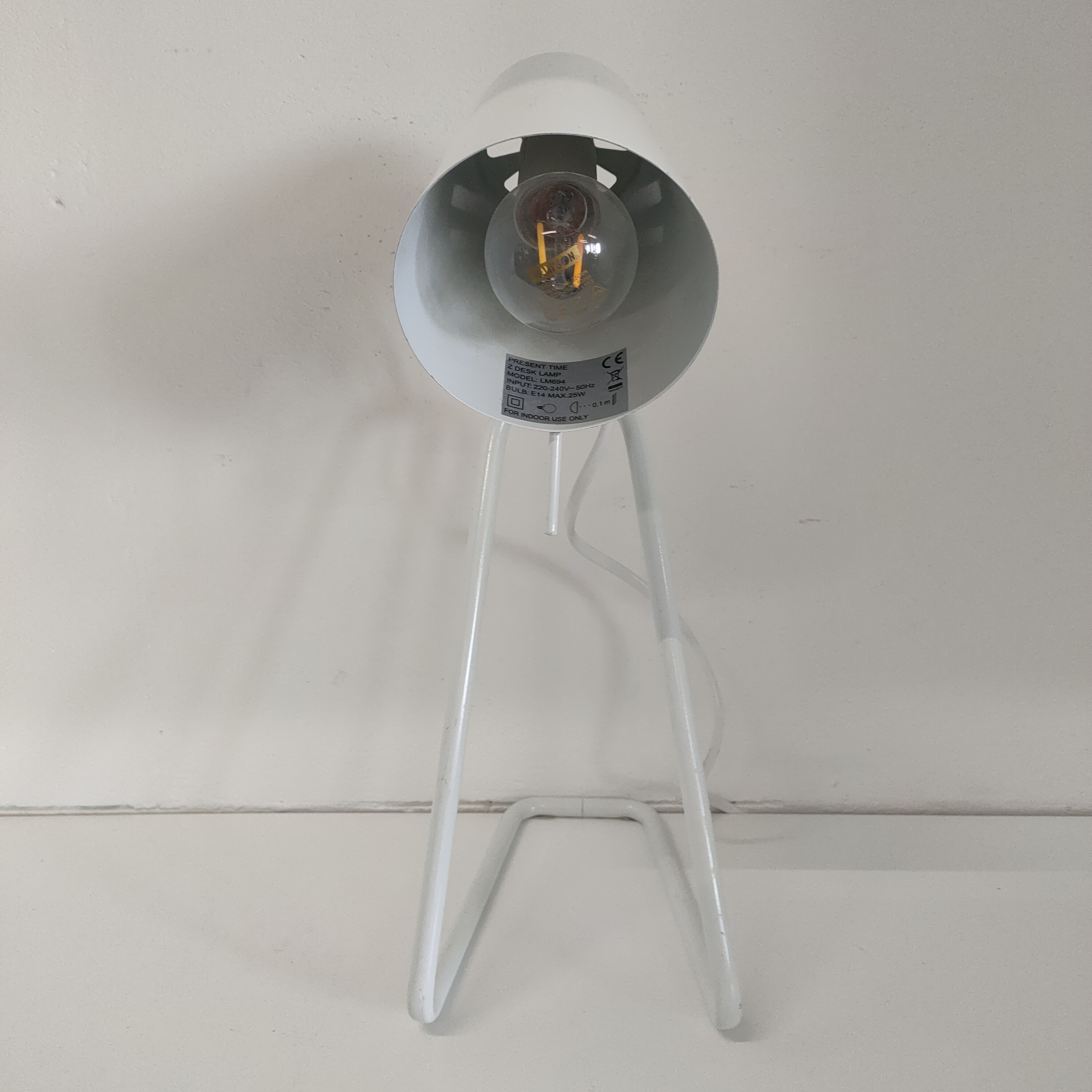 Set Verstelbare Tafel- Bureau Of Nachtkast "z" Lamp Van Leitmotiv image 8