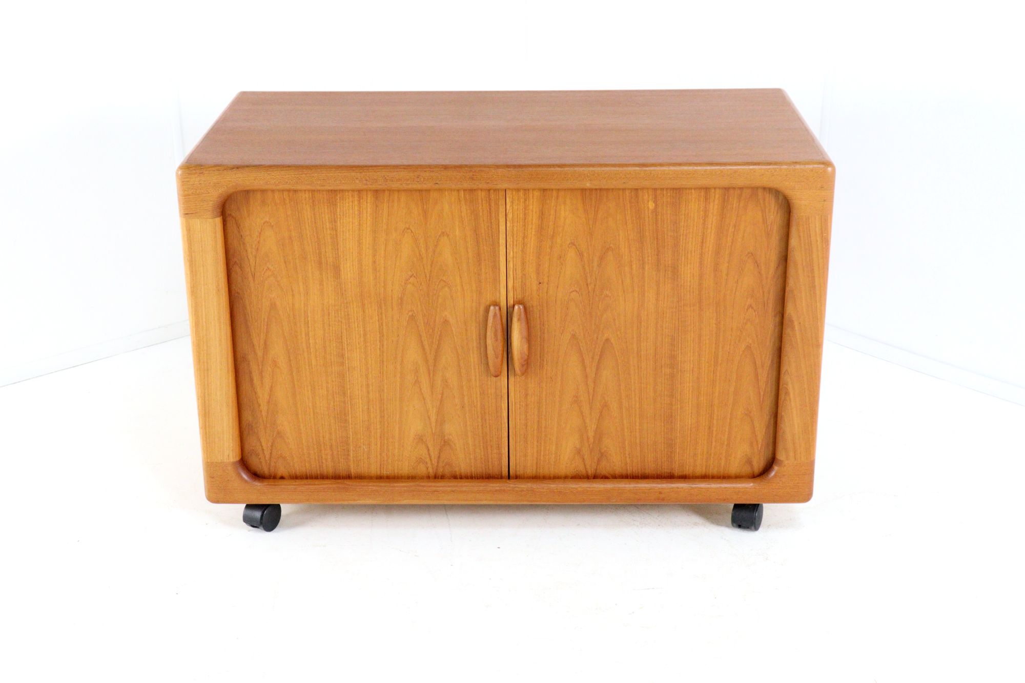dyrlund Audio / Tv Meubel 'bandholm' Vintage Teak image 8