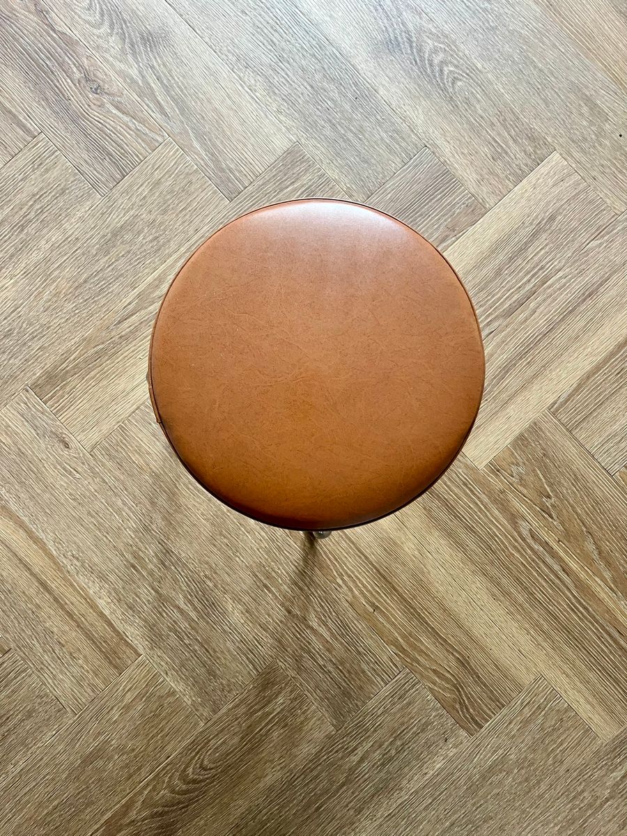 Vintage Krukje Met Cognac Kleurige Zitting Jaren 60 image 4