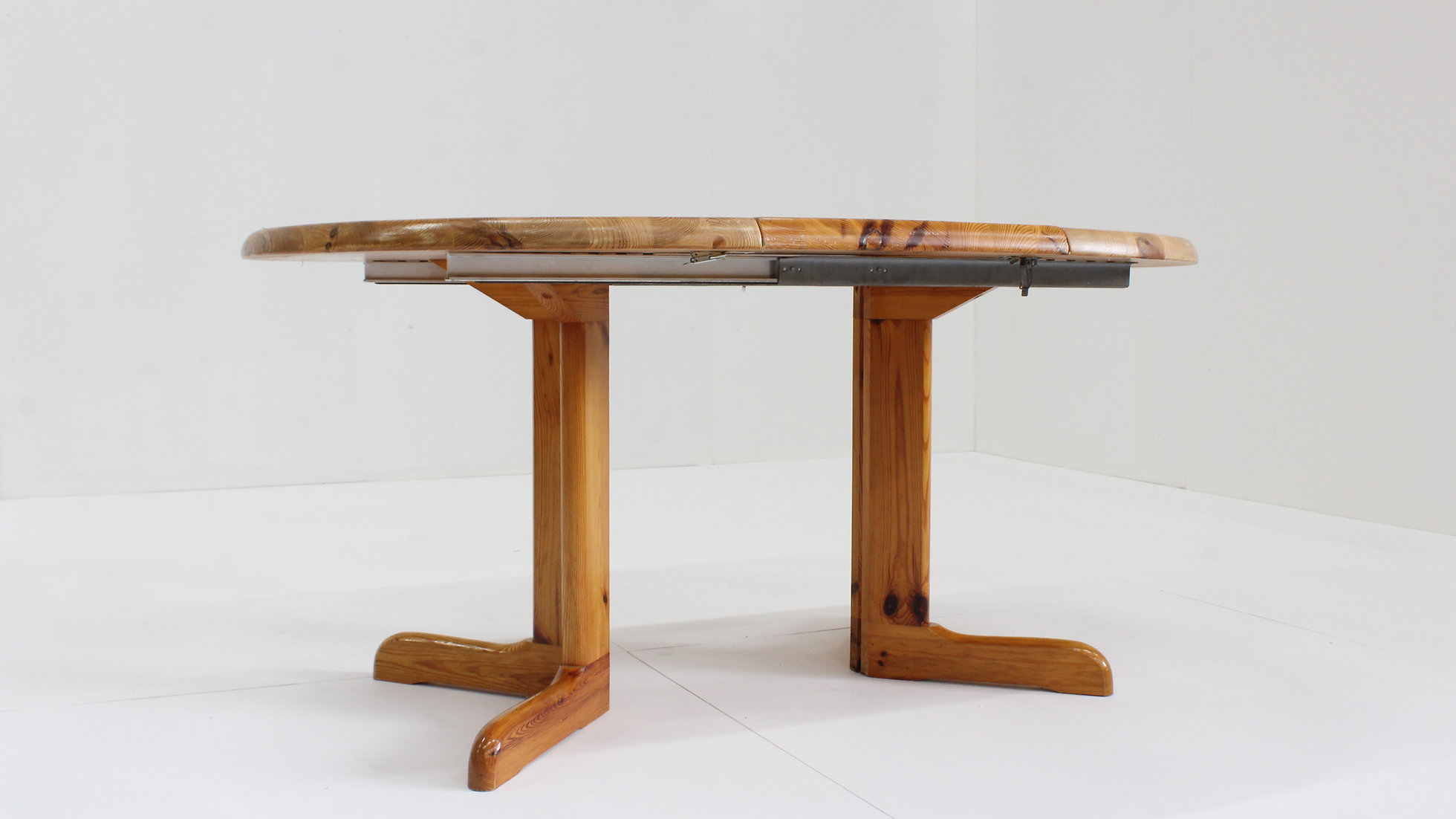 Vintage Deense Ronde Uitschuifbare Eettafel Pine Wood Jaren 60 image 4