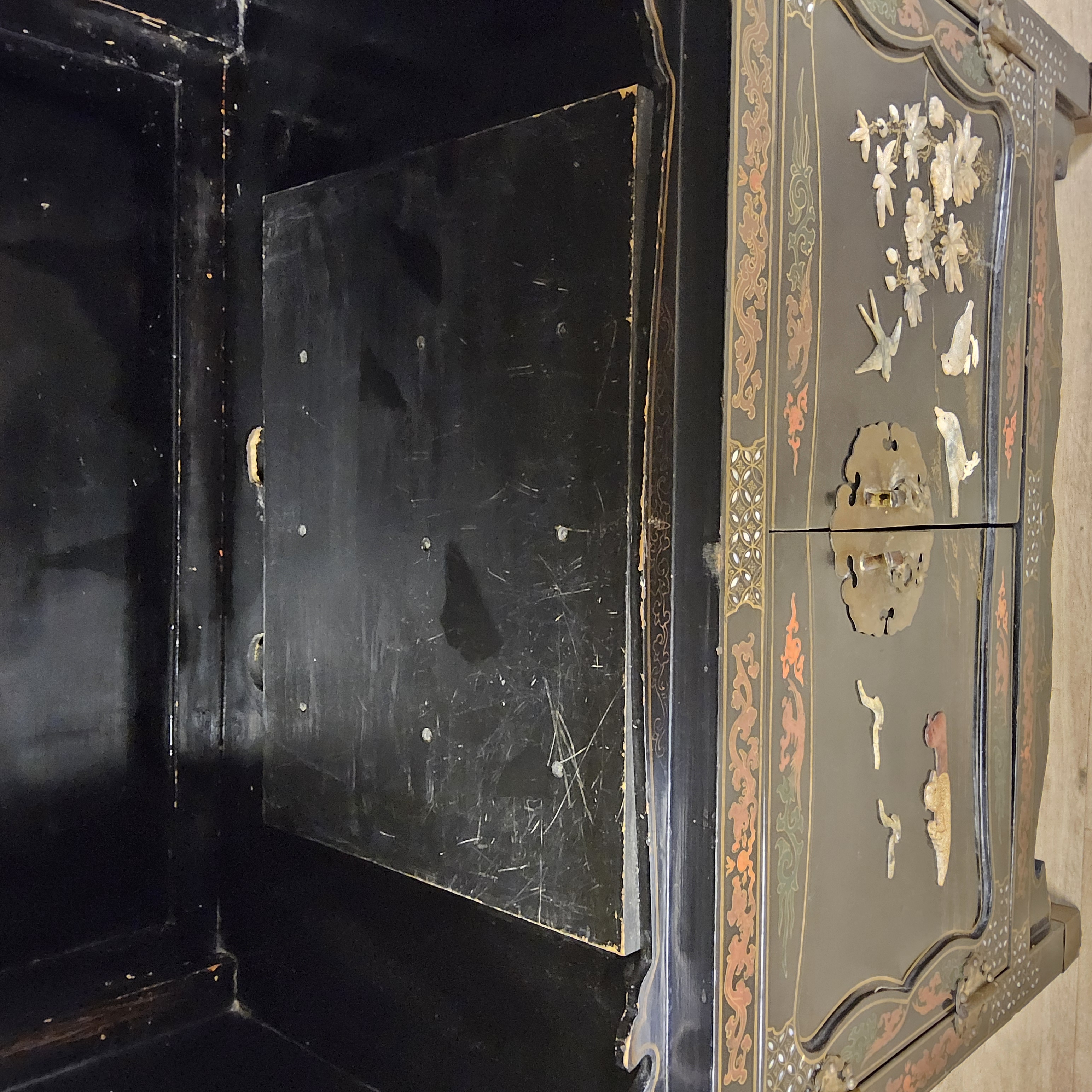 Vintage Chinese Lakkast Vogels Bloemen (speksteen) Bohemian Kast / Oosterse Kast / Aziatische Kast image 16