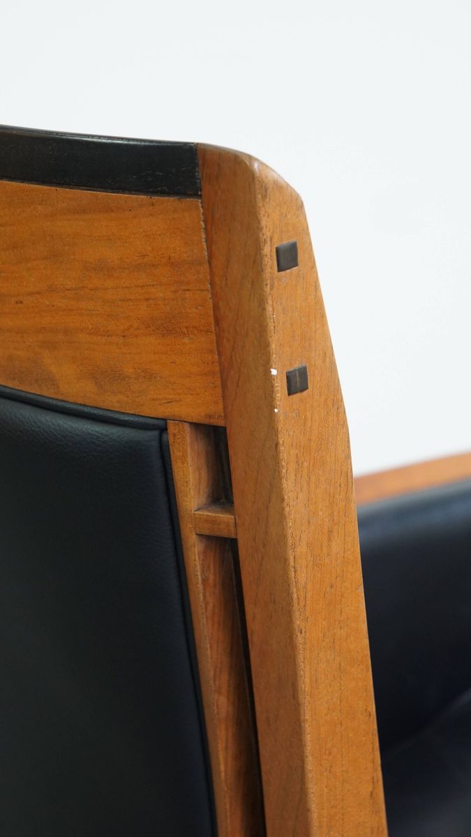 Mooie Zwarte Rundleren En Houten Art Deco Design Fauteuil Van Schuitema Uit De Decoforma Serie image 16