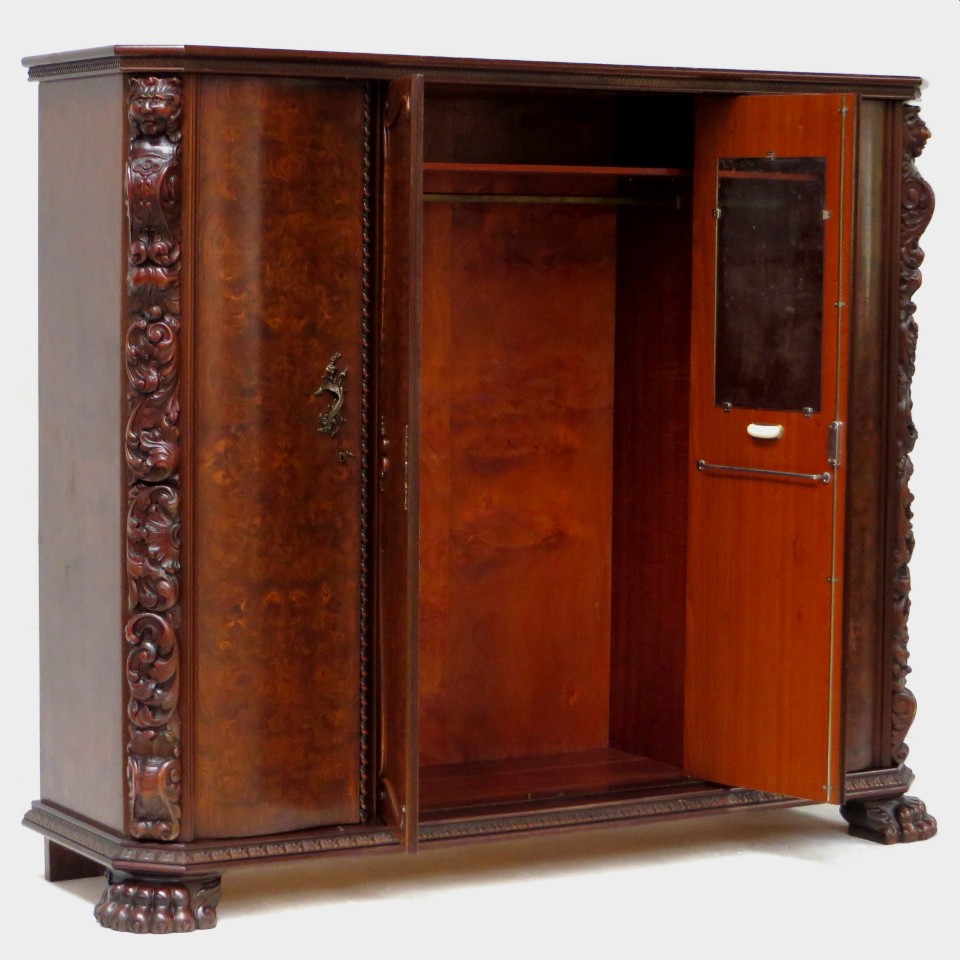 Unieke Kledingkast Met Grote Leeuwenpoten, 19e Eeuw image 12