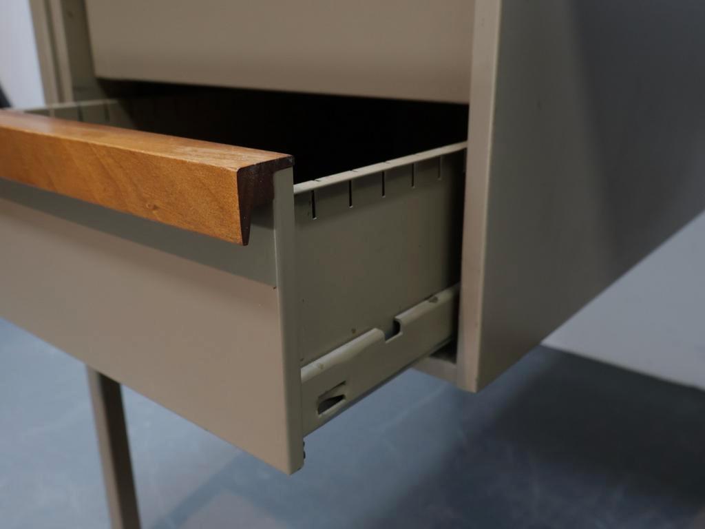 Vintage Bureau | Industrieel | Coen De Vries | Emmein image 7