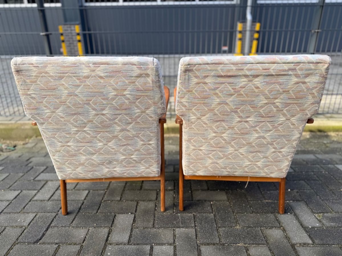 Set Van 2 Vintage Relax Stoelen image 8