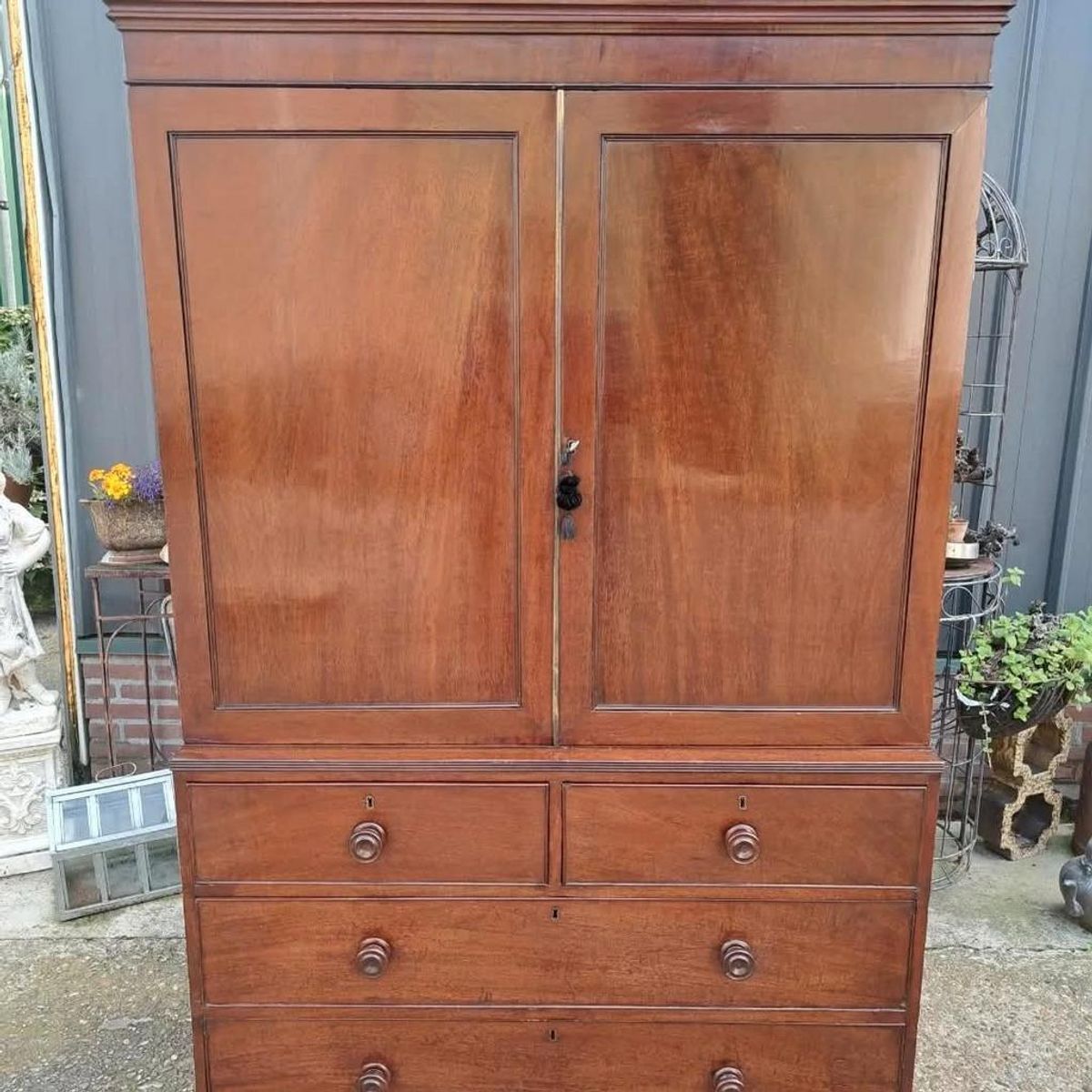 Antieke Engels Kabinet Mahonie Afm. 121x58cm En 195cm Hoog. image 4