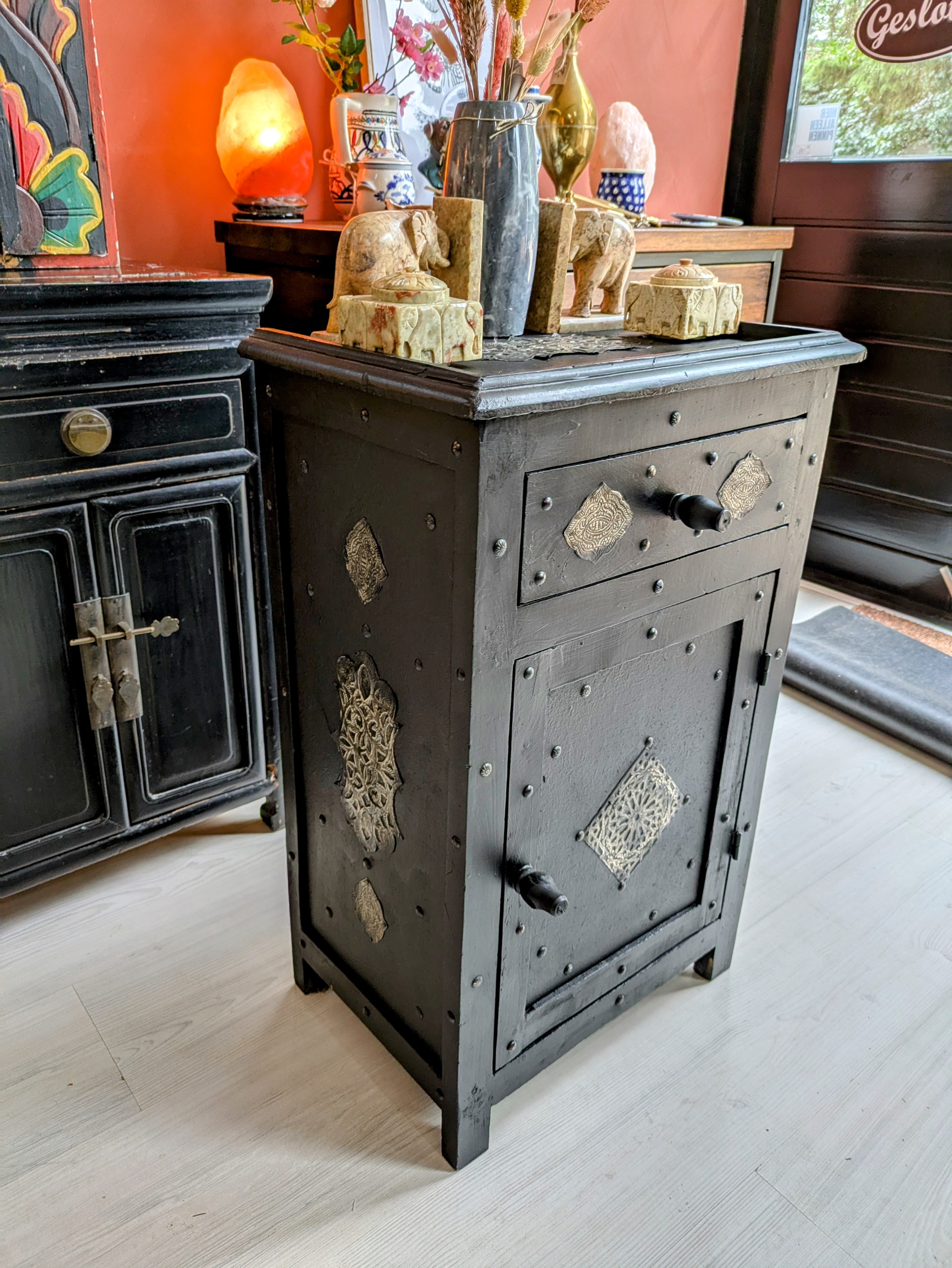Zwart Indiaas Boho Kastje Met Ornamenten image 5