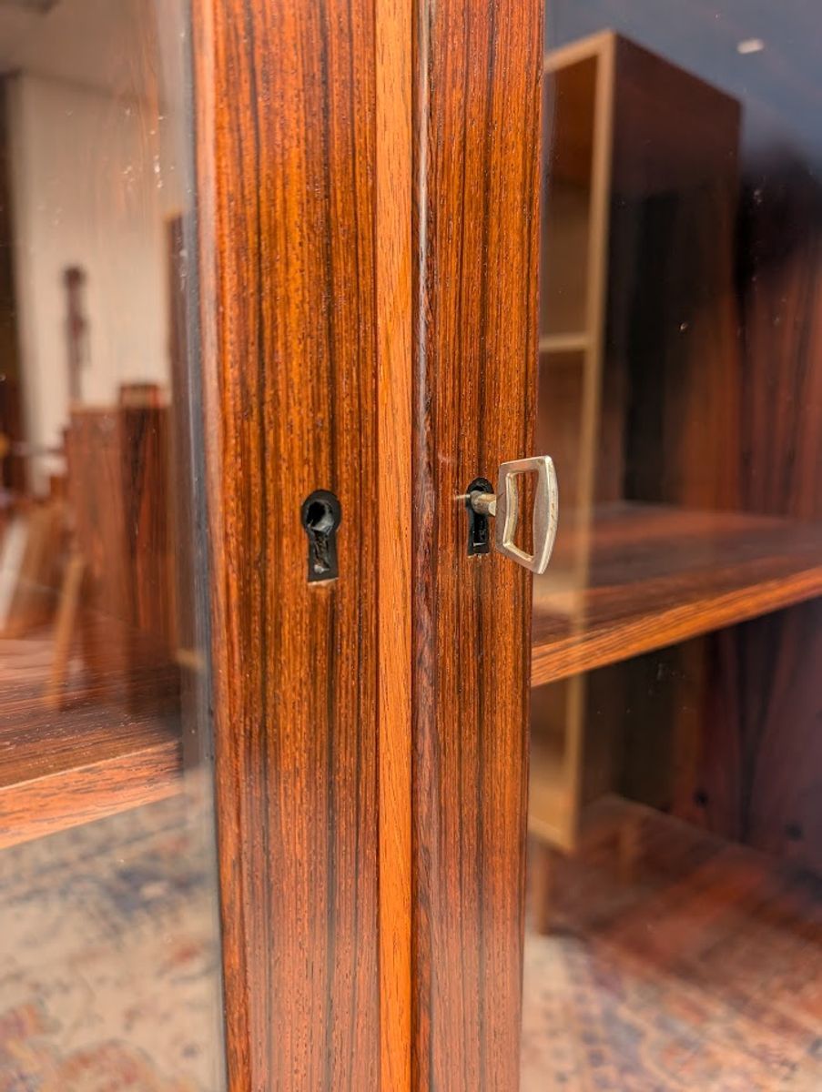 Vintage Palissander Vitrinekast, Jaren 60 image 10