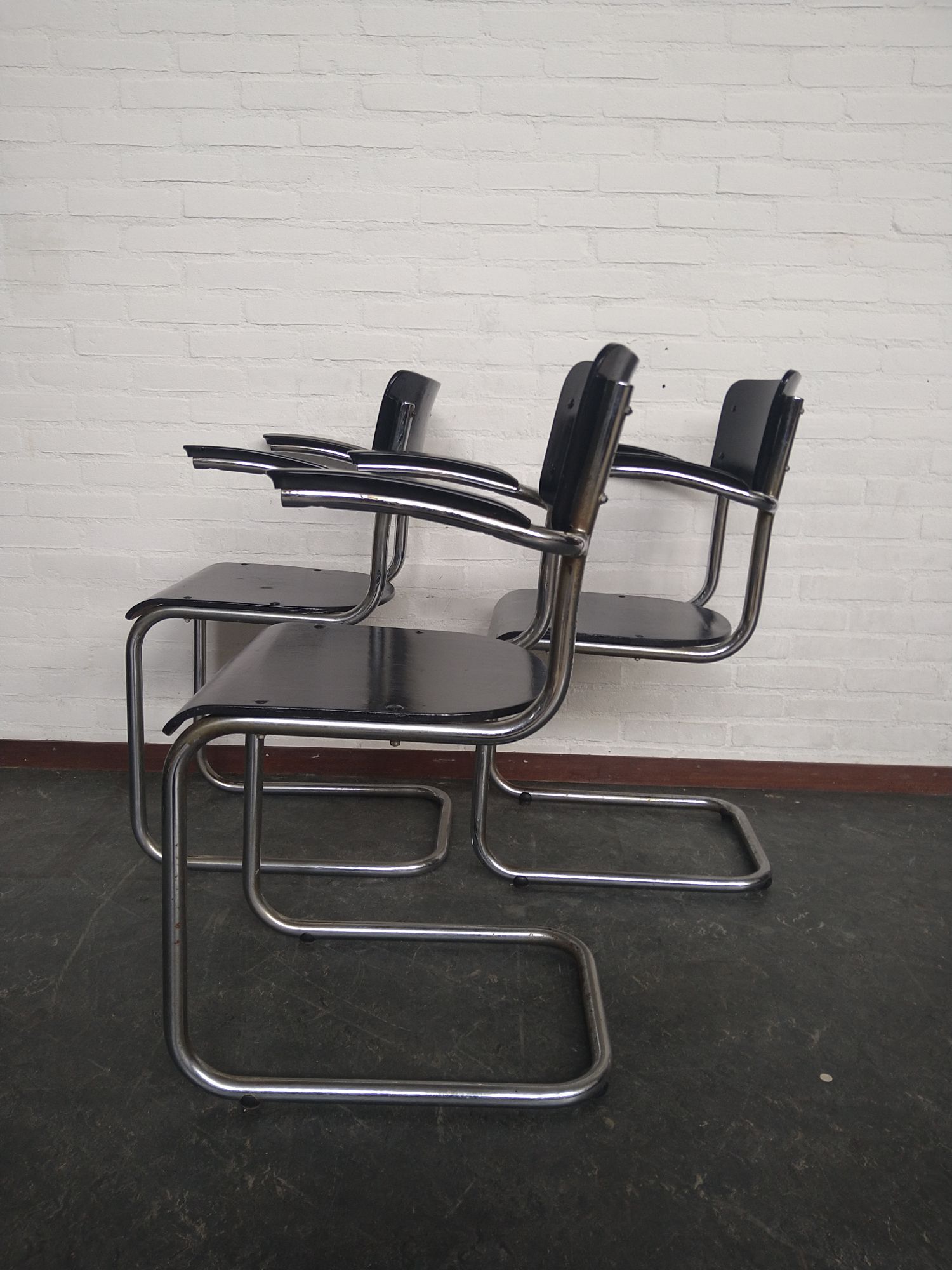 3x Gispen Stoelen image 4