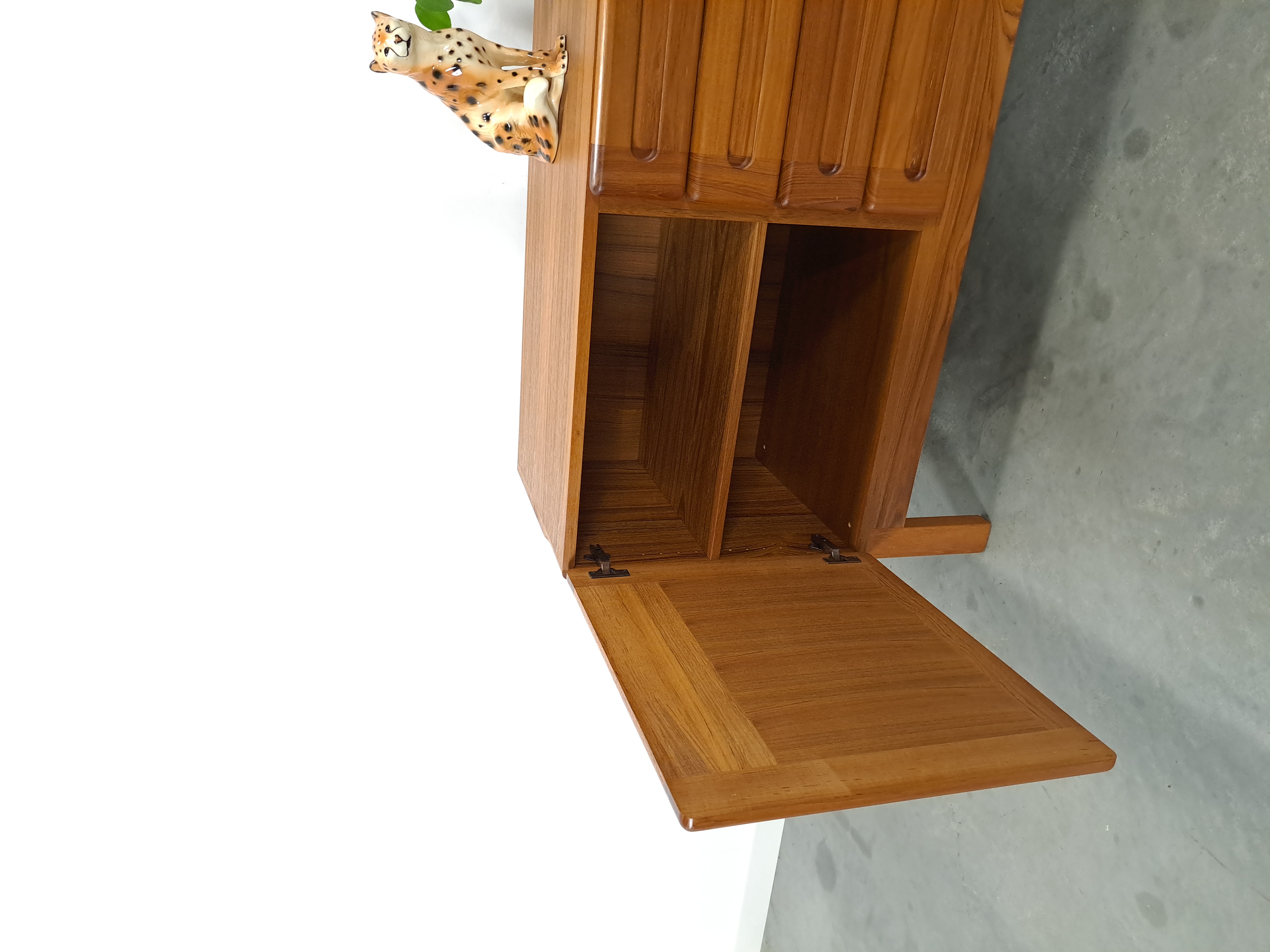 Deens Design Teak Dressoir dyrlund image 7