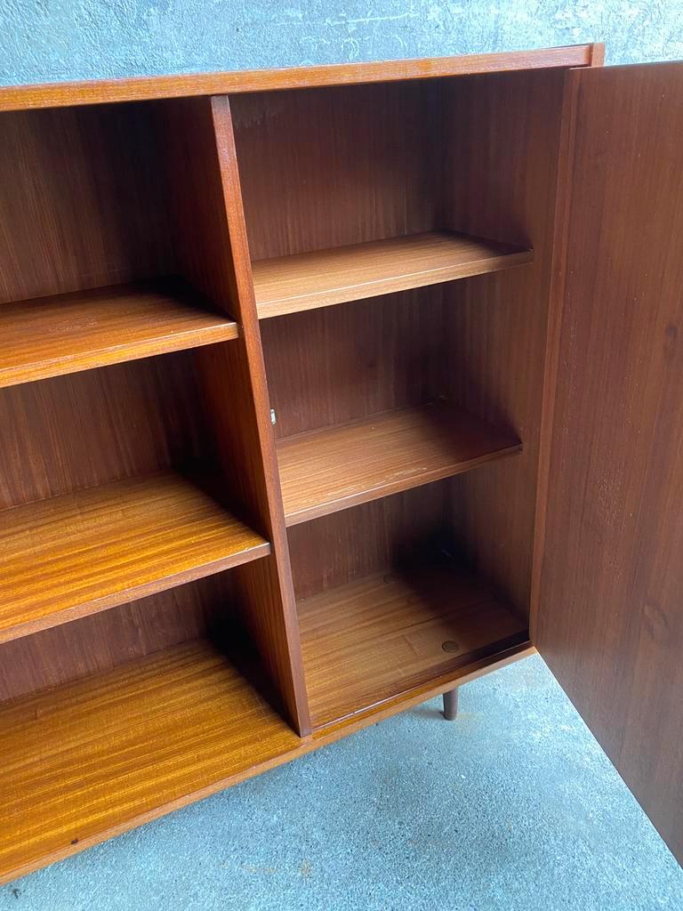 Bekijk Teak Mid Century Kast Mid Board , Jaren 60 op Reliving 🤩