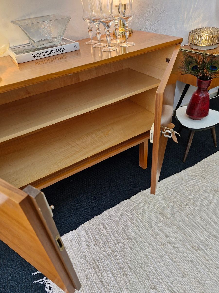 Vintage Kast / Dressoir Blond Strakke Poot 70s image 6